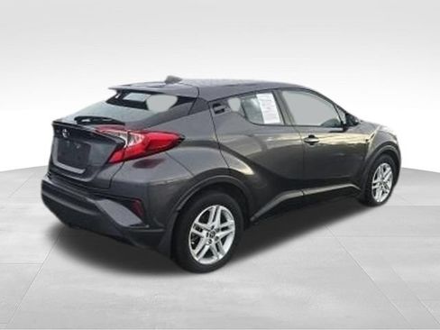 Used 2021 Toyota C-HR LE FWD image 29