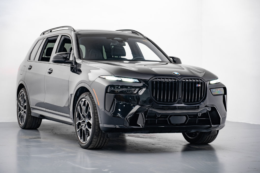 Used 2025 BMW X7 M60i w/ Executive Package AWD/4WD image 4