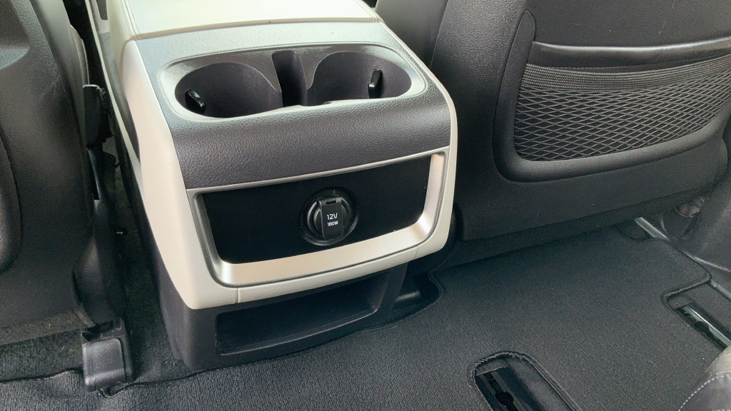 Used 2022 Kia Carnival LX FWD image 10