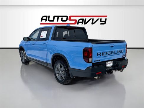 Used 2025 Honda Ridgeline TrailSport image 5