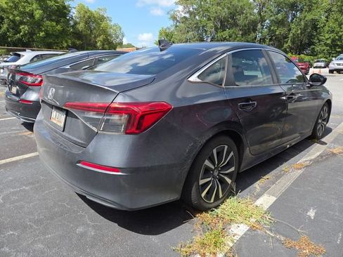 Used 2022 Honda Civic EX image 6