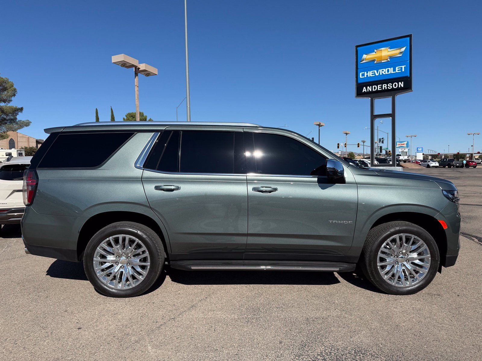 Certified 2024 Chevrolet Tahoe Premier AWD/4WD image 4