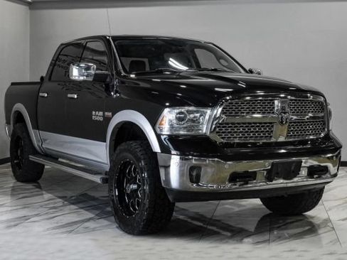 Used 2016 RAM 1500 Laramie w/ Convenience Group AWD/4WD image 9