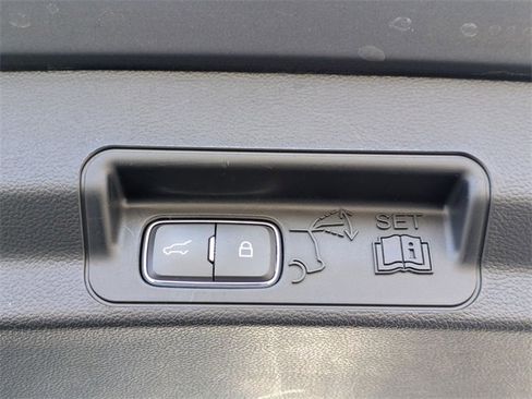 Used 2023 Ford Explorer XLT w/ Equipment Group 202A image 31