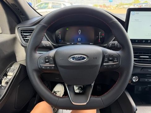 Used 2025 Ford Escape ST-Line w/ Equipment Group 301A FWD image 18