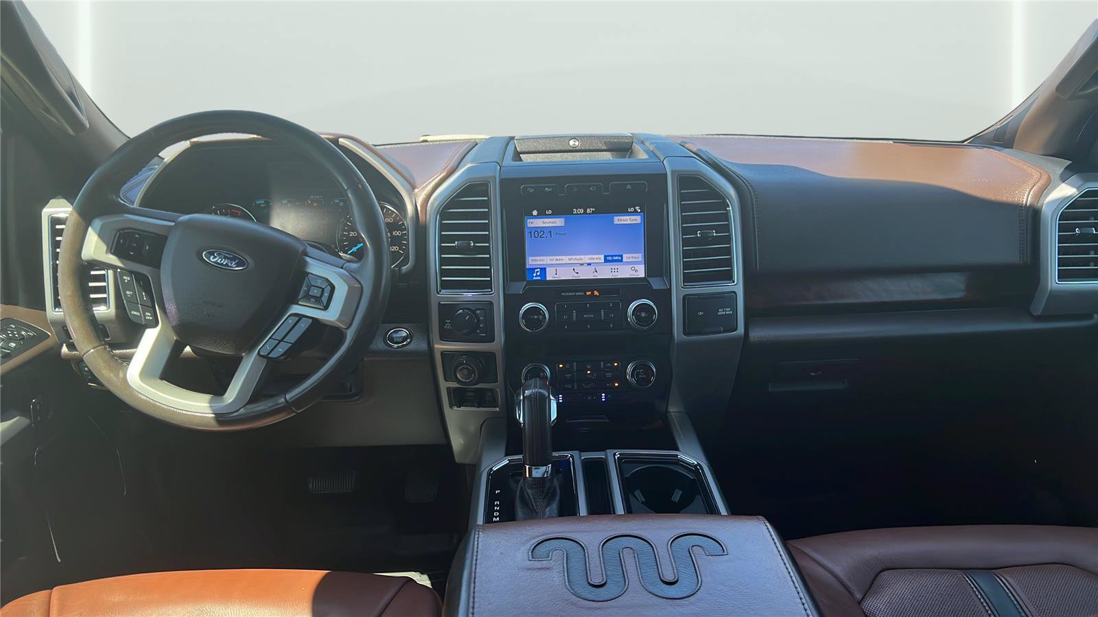 Used 2019 Ford F150 King Ranch w/ Equipment Group 601A Luxury AWD/4WD image 9