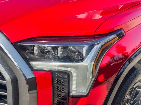 New 2026 Toyota Tundra Platinum w/ TRD Off-Road Package AWD/4WD image 9