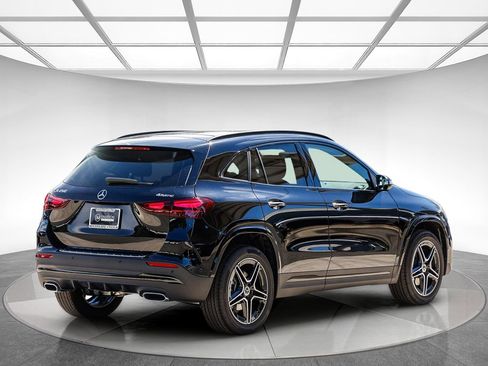 New 2026 Mercedes-Benz GLA 250 4MATIC image 4