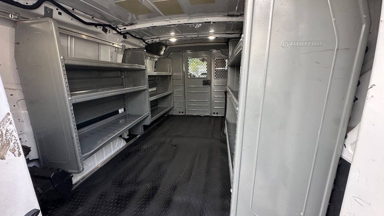 Used 2019 Ford Transit 250 130 Low Roof RWD image 7