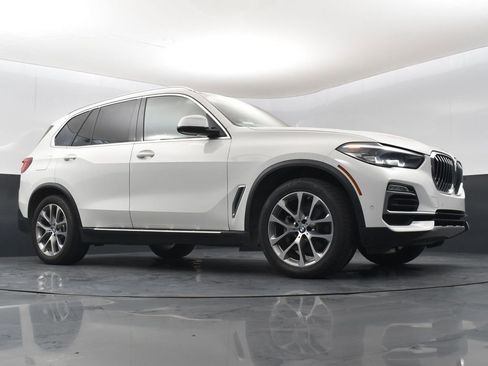 Used 2019 BMW X5 xDrive40i w/ Convenience Package image 9