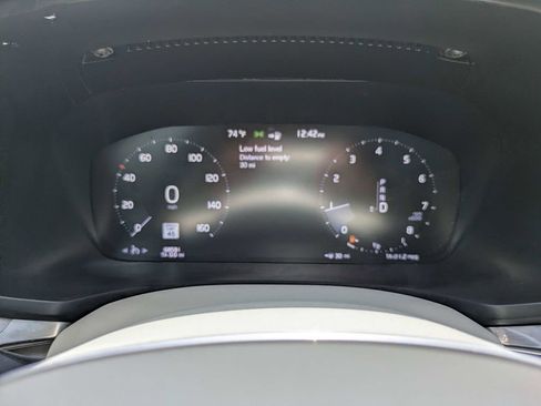 Used 2020 Volvo V60 T5 Momentum FWD image 29