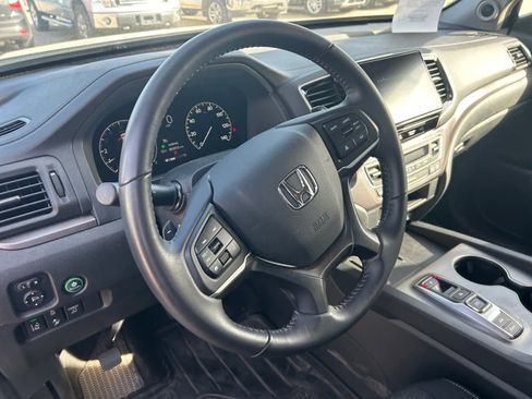 Used 2025 Honda Ridgeline Sport+ image 13