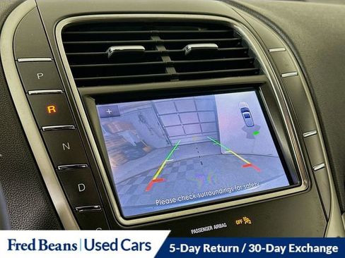 Used 2020 Lincoln Nautilus Premier image 15