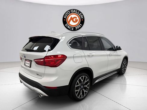 Used 2021 BMW X1 sDrive28i w/ Convenience Package FWD image 3