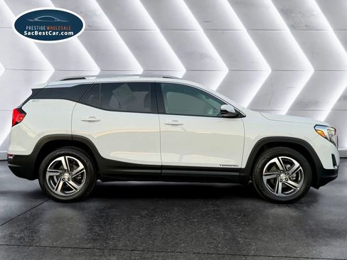 Used 2021 GMC Terrain SLT image 4