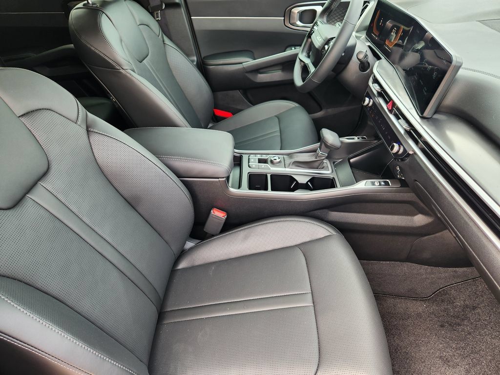 New 2026 Kia Sorento S FWD image 10