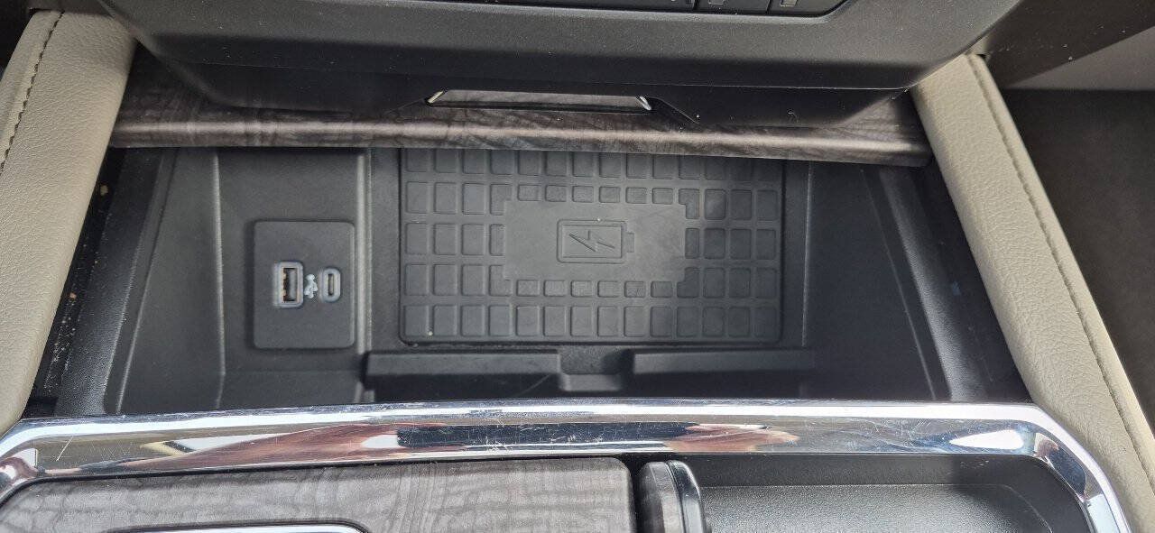 Used 2021 Ford Expedition Limited AWD/4WD image 31