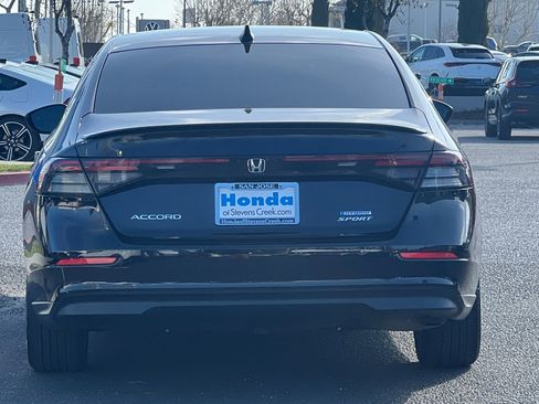 Used 2024 Honda Accord Sport image 9