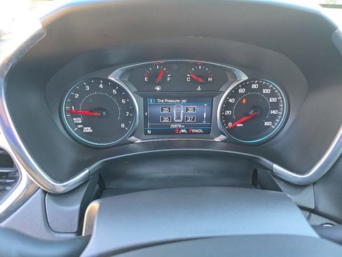 Used 2023 Chevrolet Equinox LT w/ LPO, Floor Liner Package image 22