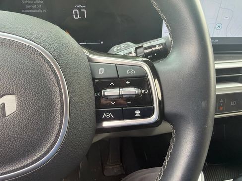 Certified 2024 Kia Sorento S w/ Panoramic Sunroof Package AWD/4WD image 20