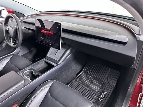 Used 2024 Tesla Model 3 Standard Range image 30