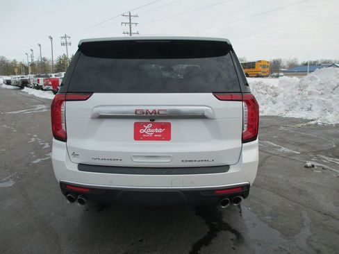 Certified 2022 GMC Yukon XL Denali image 6
