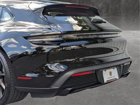 Certified 2024 Porsche Taycan GTS image 9