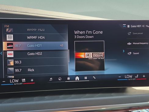 Certified 2023 BMW 740i RWD image 26
