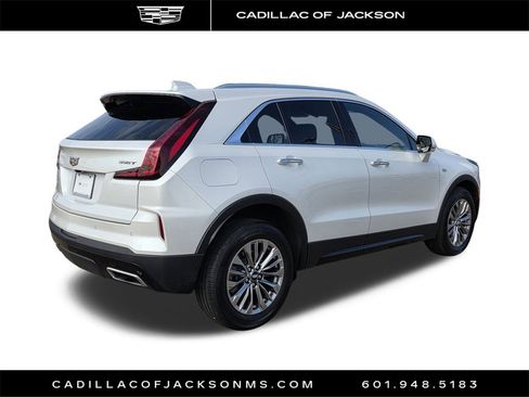 Certified 2024 Cadillac XT4 Premium Luxury image 4