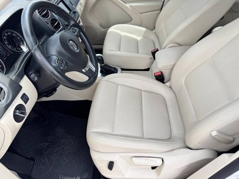Used 2016 Volkswagen Tiguan S FWD image 37
