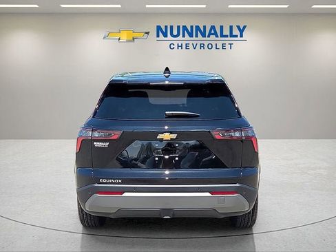 New 2026 Chevrolet Equinox LT FWD image 4