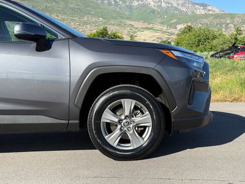 Used 2024 Toyota RAV4 XLE AWD/4WD image 3