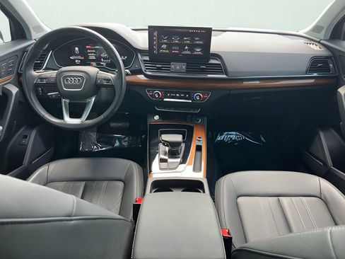 Used 2023 Audi Q5 2.0T Premium Plus w/ Premium Plus Package AWD/4WD image 12