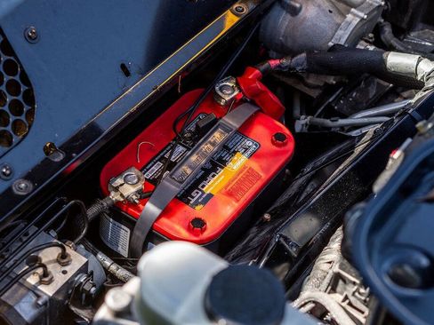 Used 2006 Ford GT image 60