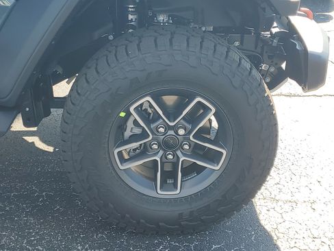 New 2026 Jeep Gladiator Mojave w/ Safety Group image 5