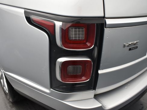 Used 2020 Land Rover Range Rover HSE image 8