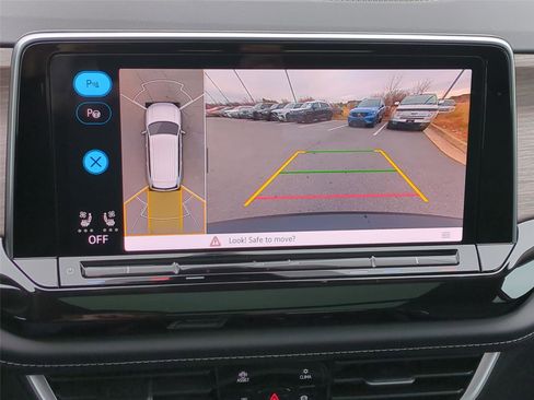 New 2026 Volkswagen Atlas SE image 12