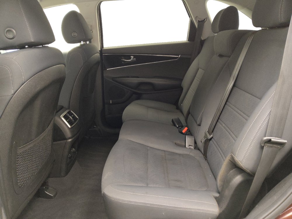 Used 2019 Kia Sorento AWD image 18