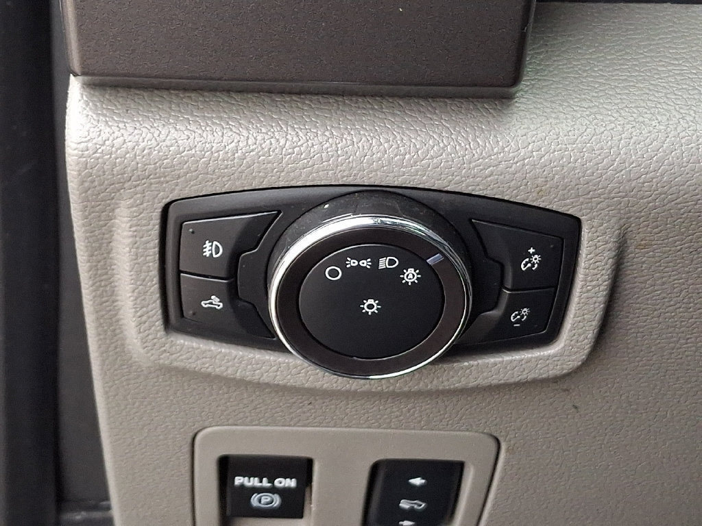 Used 2018 Ford F150 XLT w/ Equipment Group 301A Mid AWD/4WD image 28