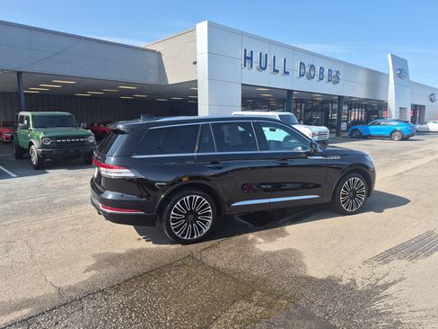 Used 2025 Lincoln Aviator Black Label image 2