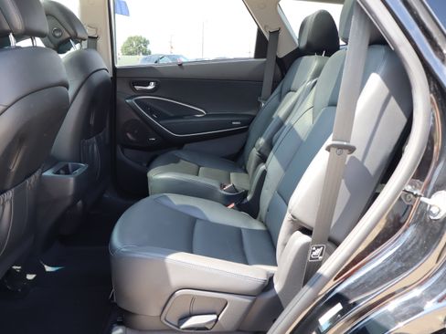Used 2018 Hyundai Santa Fe Limited FWD image 10