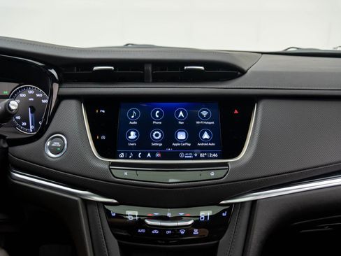 New 2026 Cadillac XT5 Premium Luxury w/ LPO, Floor Liner Package AWD/4WD image 24