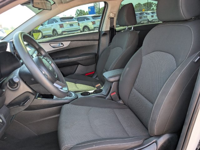 Used 2023 Kia Forte LXS FWD image 13