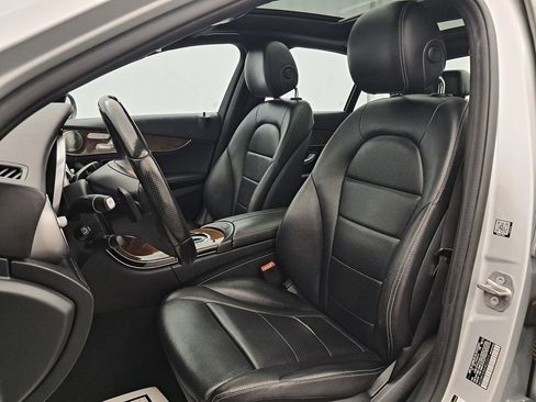 Used 2017 Mercedes-Benz C 300 4MATIC Sedan image 10