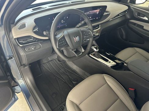 New 2026 Buick Envista Avenir image 13