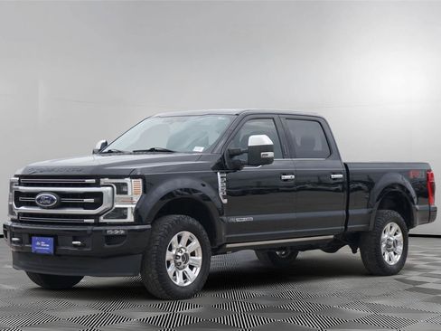 Certified 2020 Ford F250 Platinum w/ FX4 Off-Road Package AWD/4WD image 8
