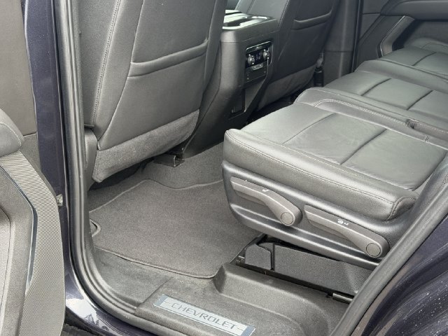 Used 2025 Chevrolet Tahoe Z71 AWD/4WD image 23