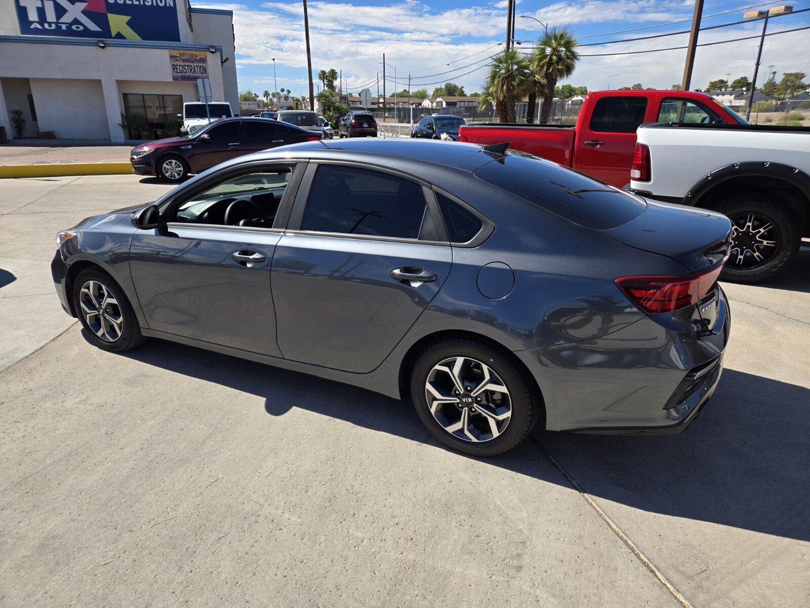 Used 2020 Kia Forte LXS FWD image 3