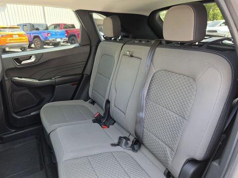Used 2021 Ford Escape SE w/ SE Sport Appearance Package FWD image 16