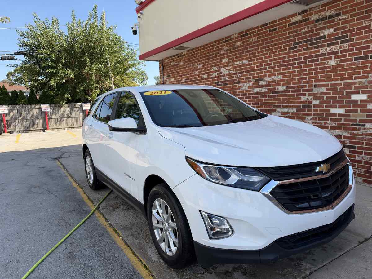 Used 2021 Chevrolet Equinox LT FWD image 3